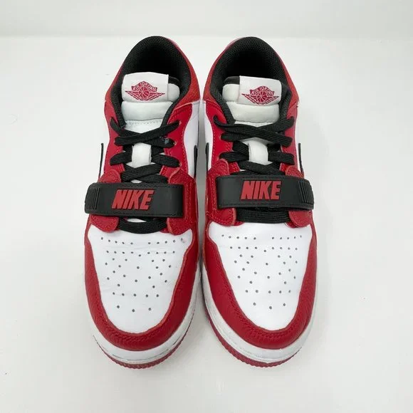 JORDAN LEGACY 312 BOYS (5Y) - Picture 2 of 8